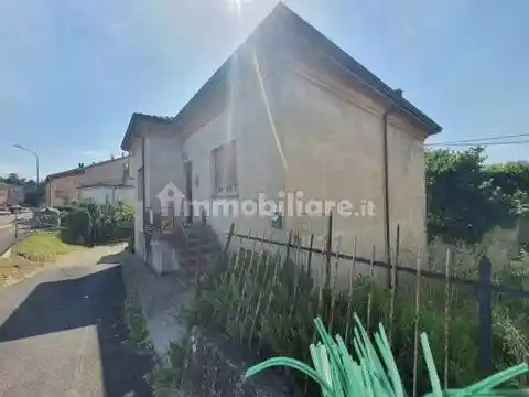 Villa in vendita a Pianello Val Tidone