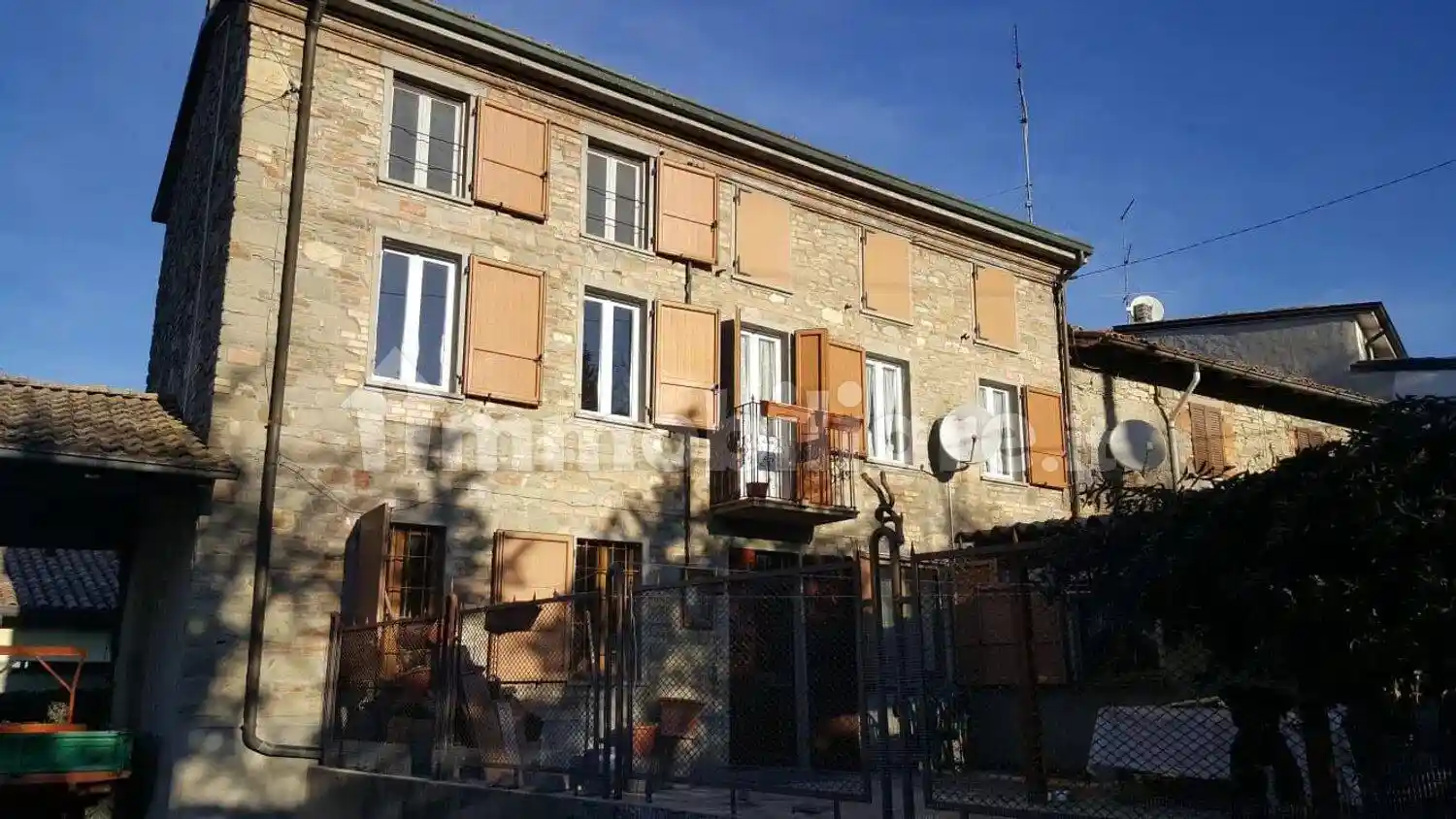Villa in vendita a Alta Val Tidone