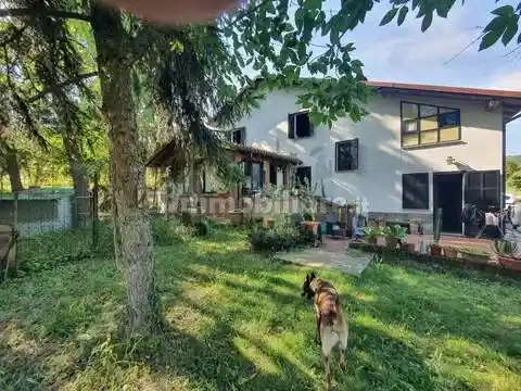 Villa in vendita a Alta Val Tidone