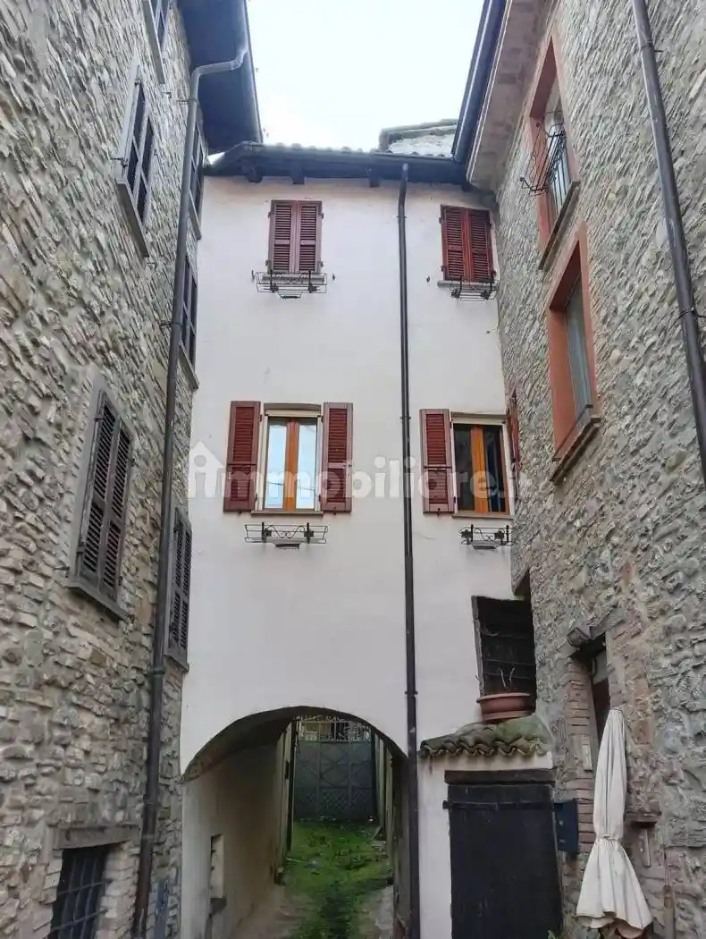 Appartamento in vendita a Alta Val Tidone