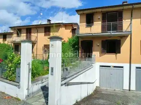 Villa in vendita a Alta Val Tidone