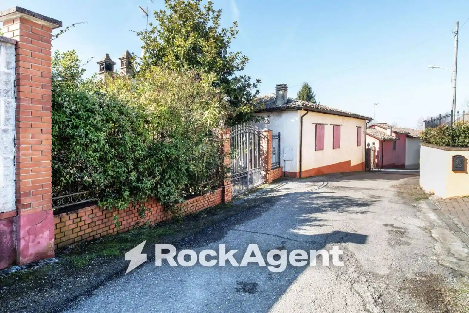 Villa in vendita a Godiasco Salice Terme