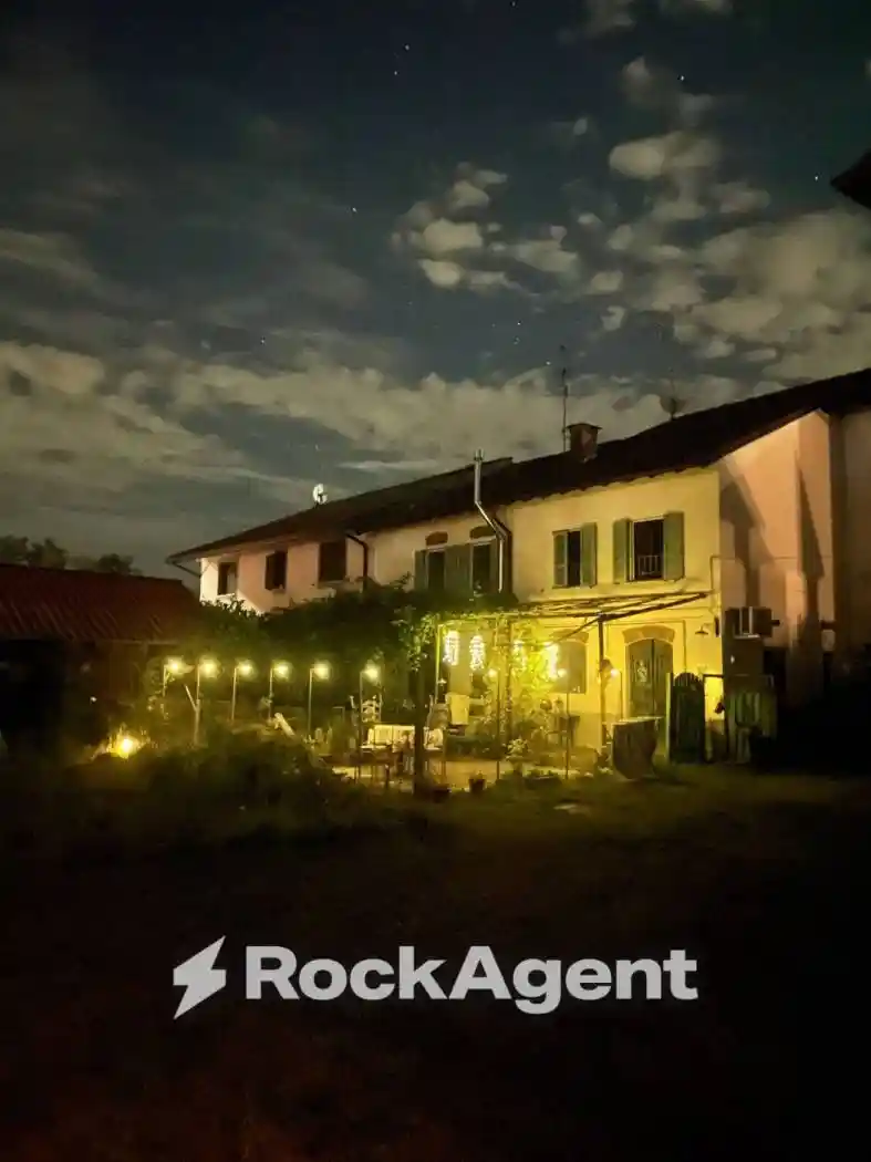 Rustico - Casale in vendita a Travacò Siccomario