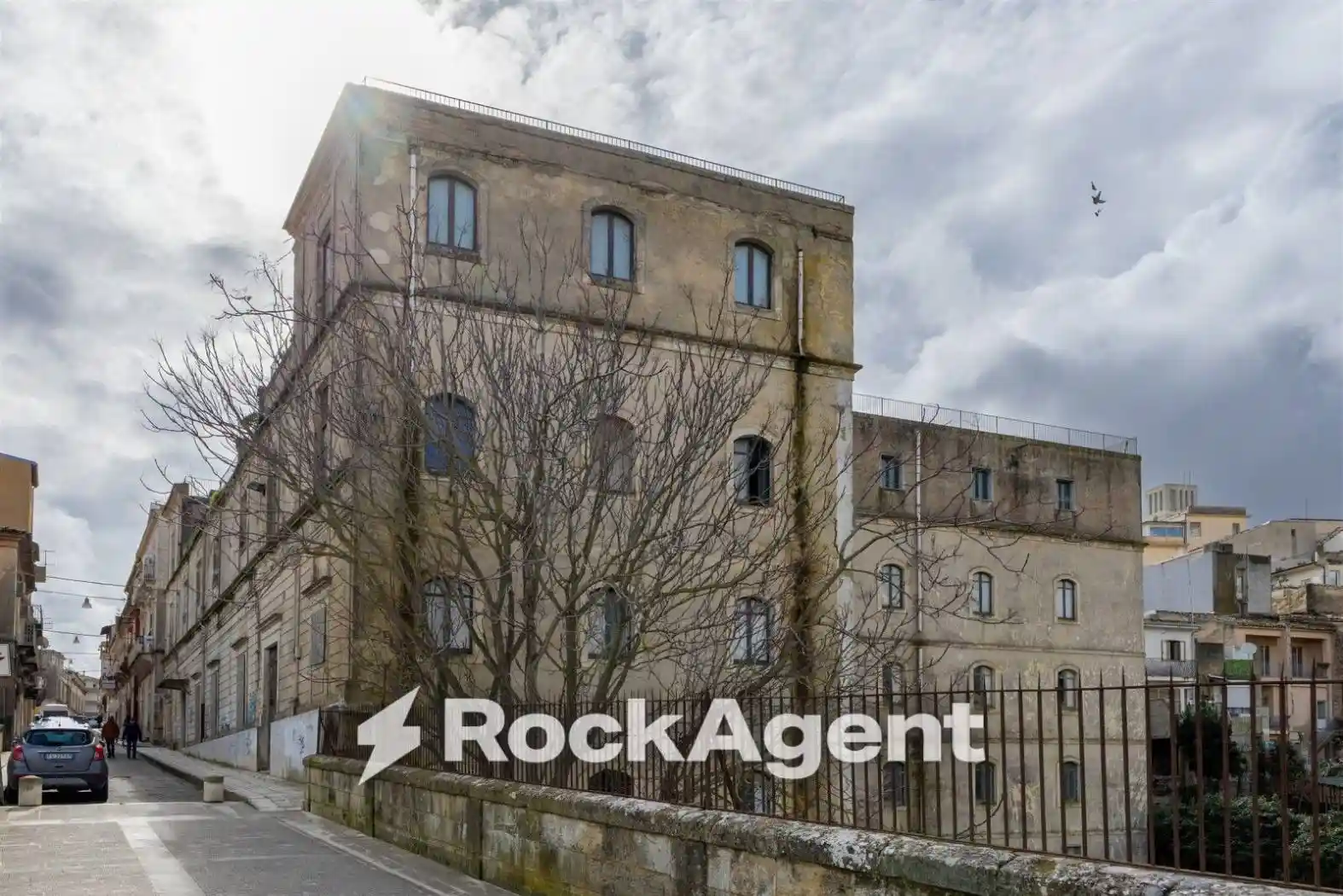 Palazzo - Edificio in vendita a Ragusa