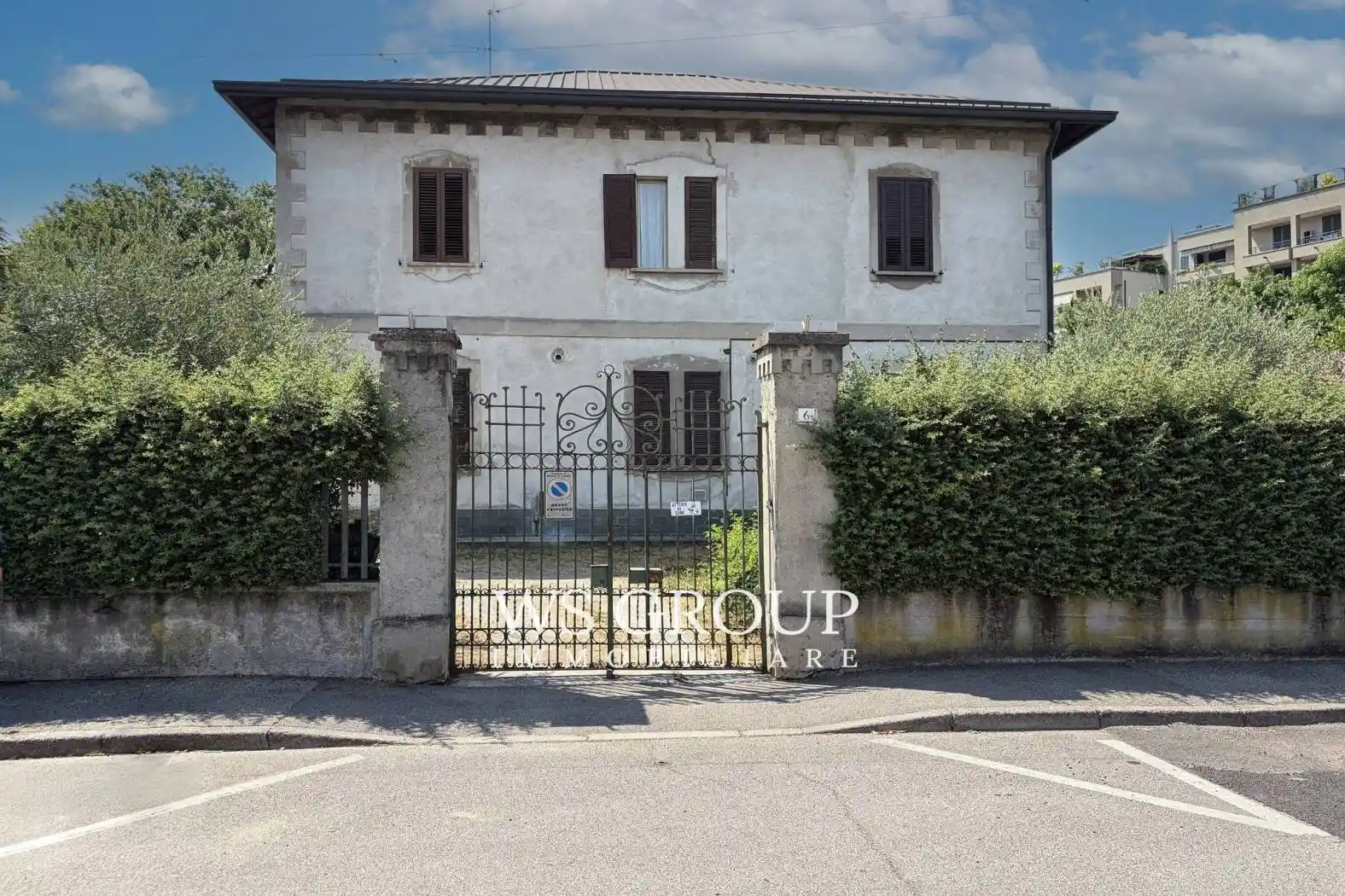 Villa in vendita a Vedano al Lambro