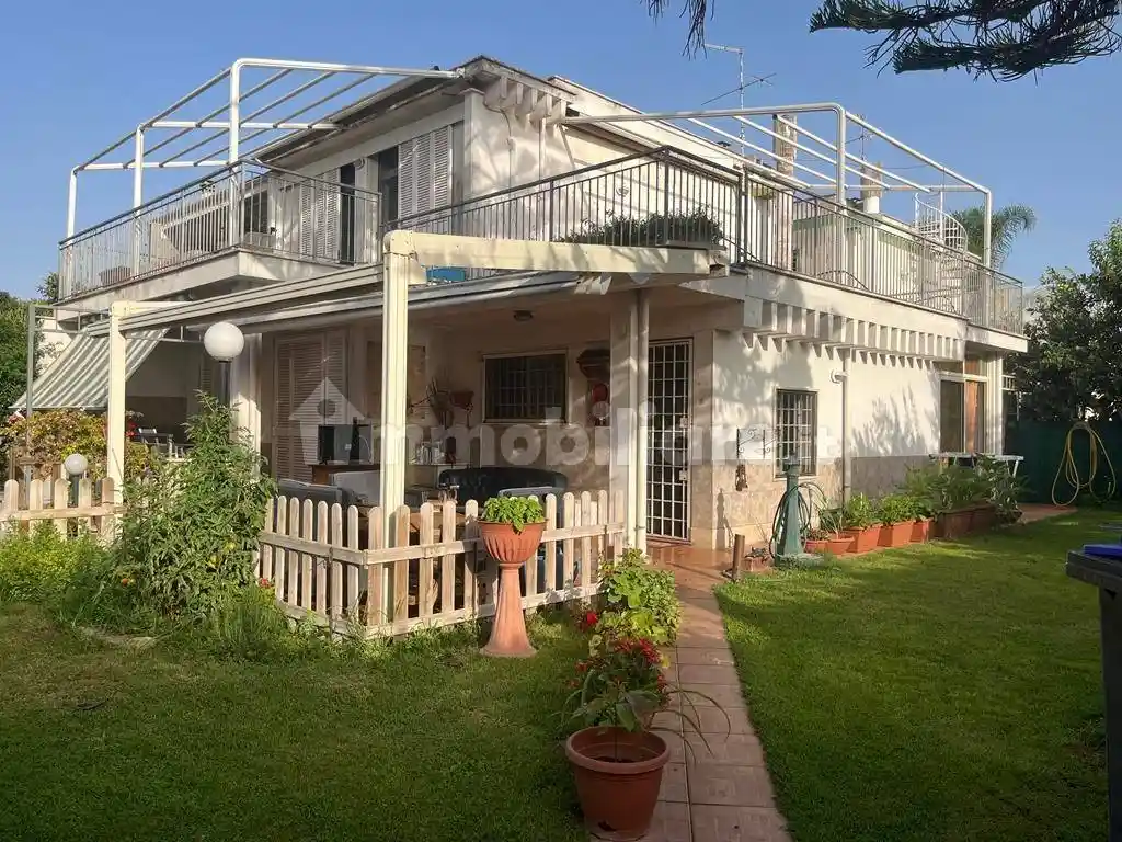 Villa in vendita a Nettuno