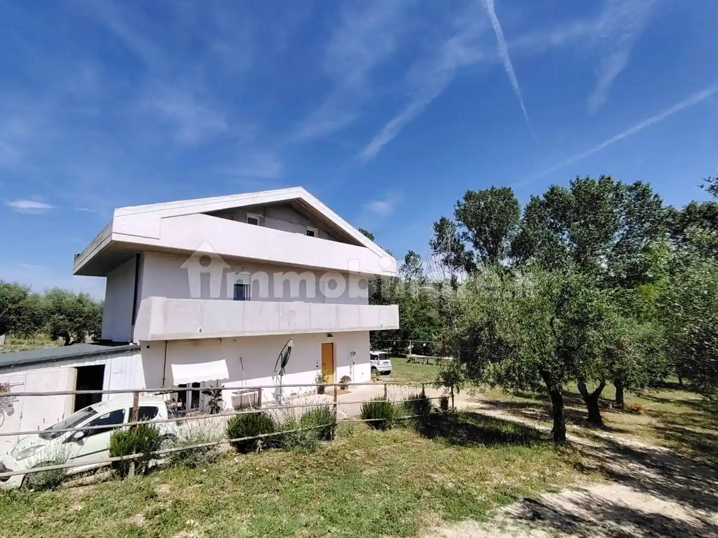 Villa in vendita a Collecorvino