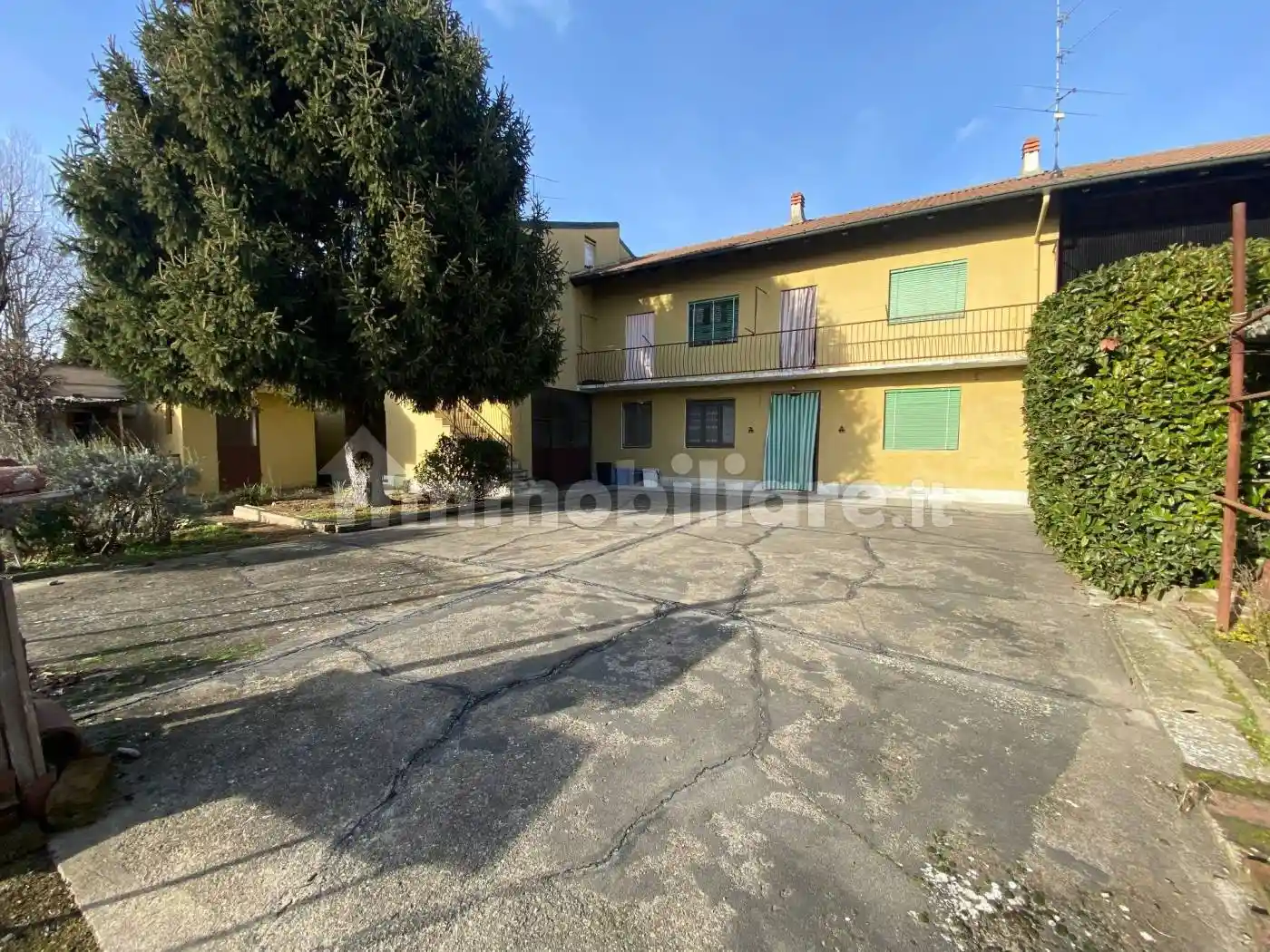 Villa in vendita a Robbio