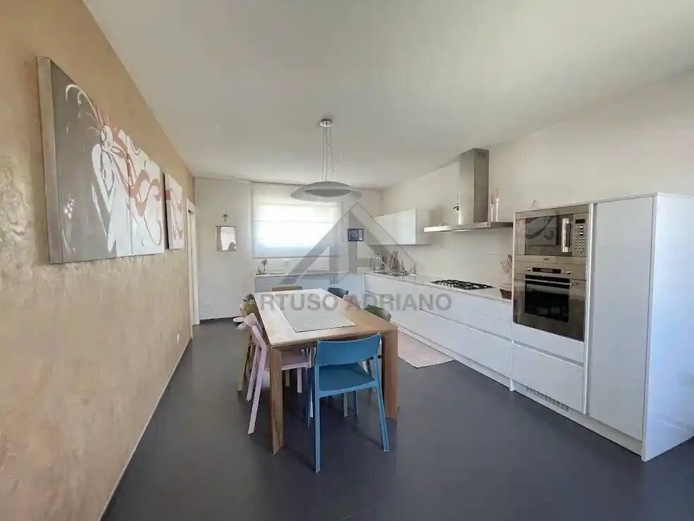 Villa in vendita a Loria