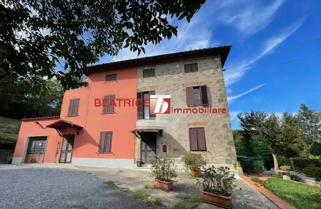 Villa in vendita a Lucca