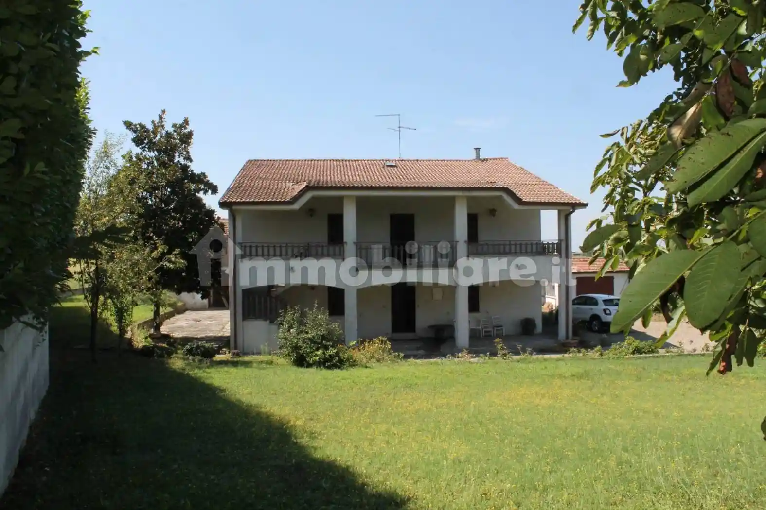 Villa in vendita a Agazzano