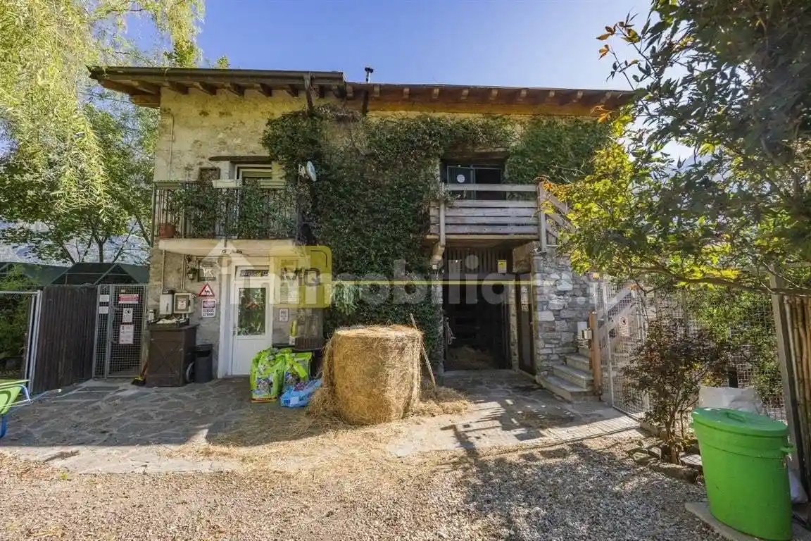 Villa in vendita a Samolaco