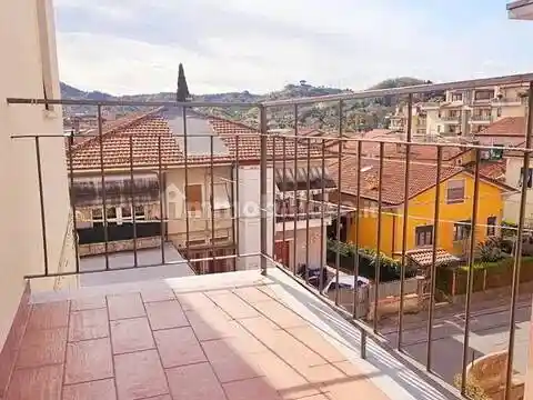 Appartamento in vendita a Carrara