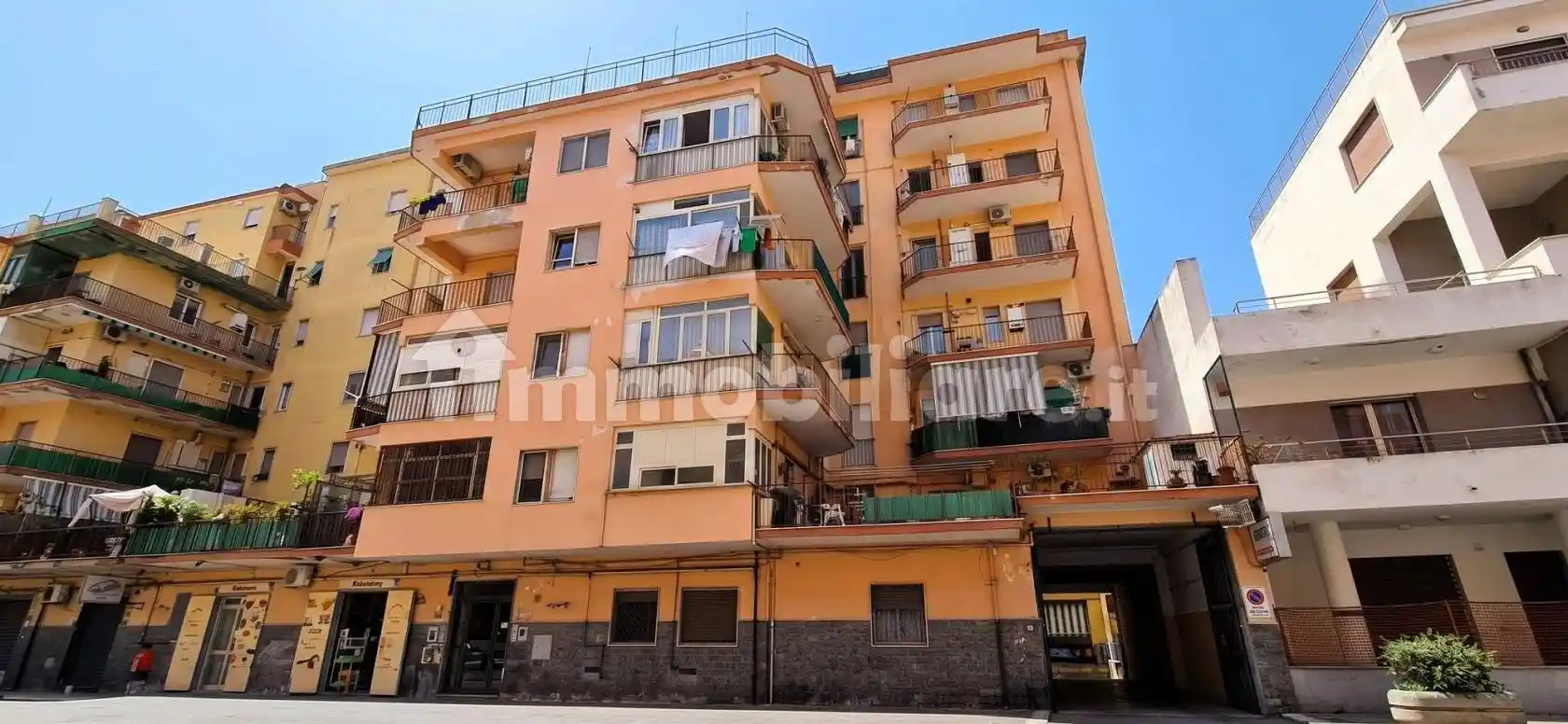 Appartamento in vendita a Napoli