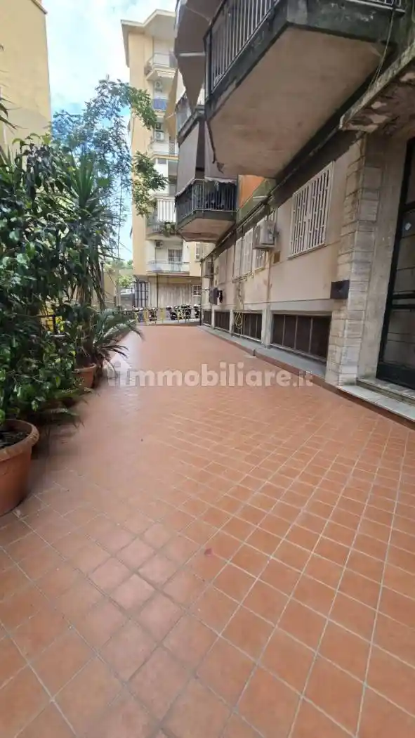 Appartamento in vendita a Napoli