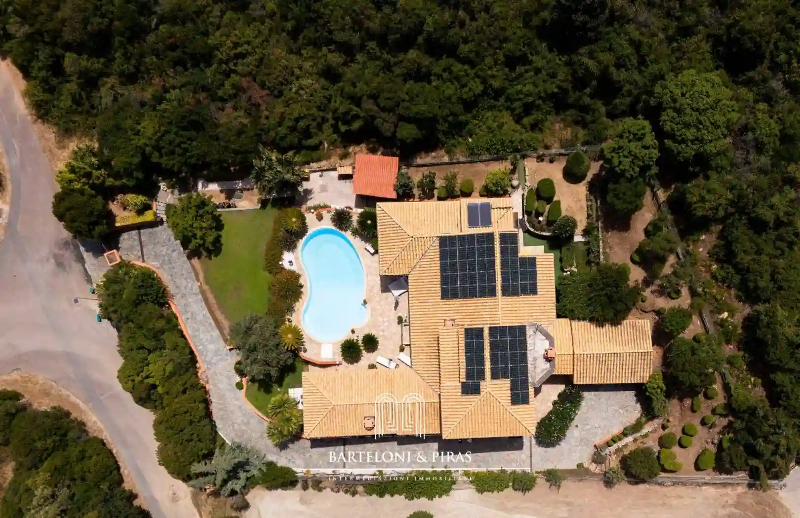 Villa - foto 2