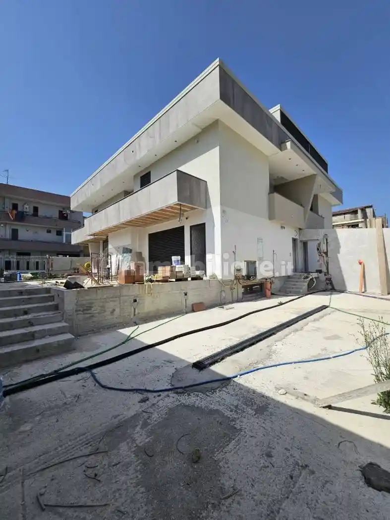 Villa in vendita a Carinaro