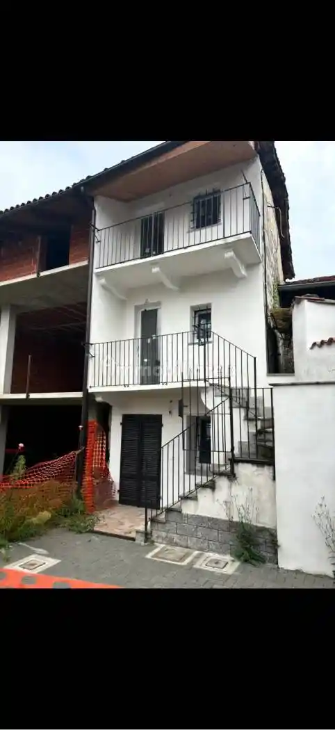 Casa indipendente in vendita a Torre Canavese