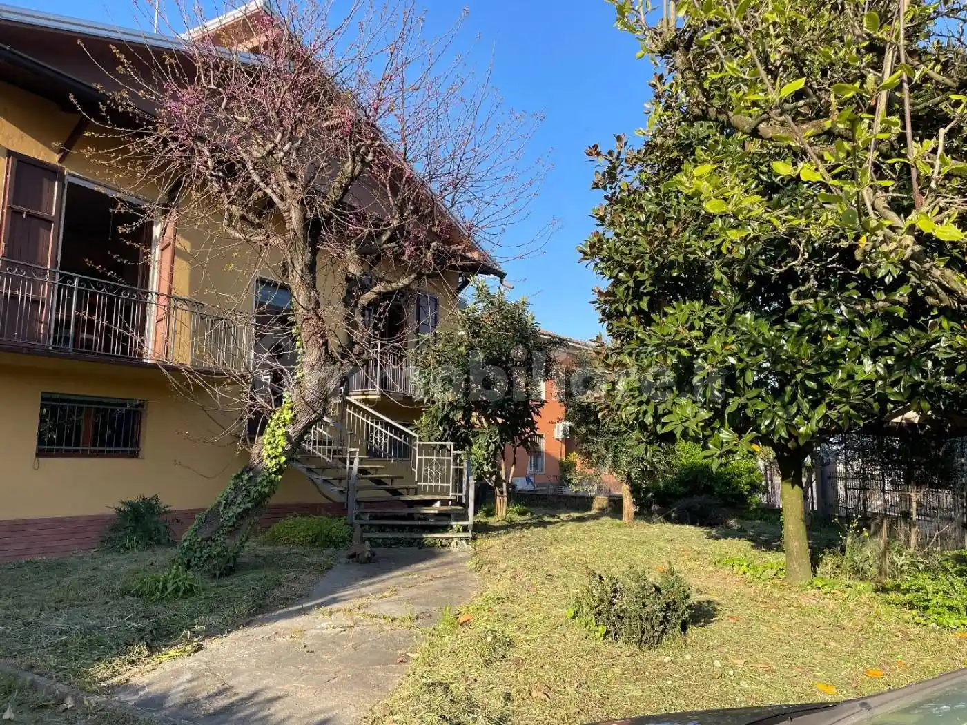 Villa in vendita a Besenzone