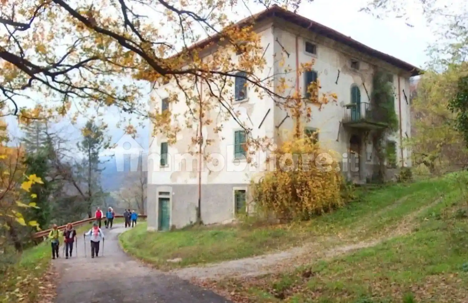 Villa in vendita a Santa Sofia