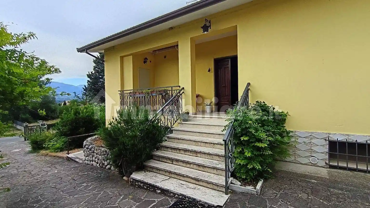 Appartamento in affitto a Fossa