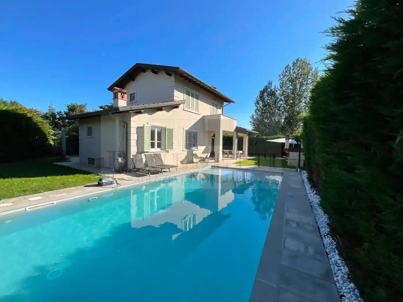 Villa in vendita a Pietrasanta