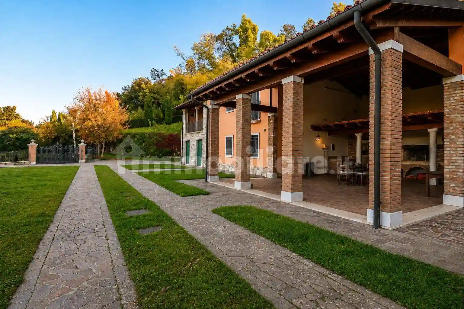 Villa - foto 2