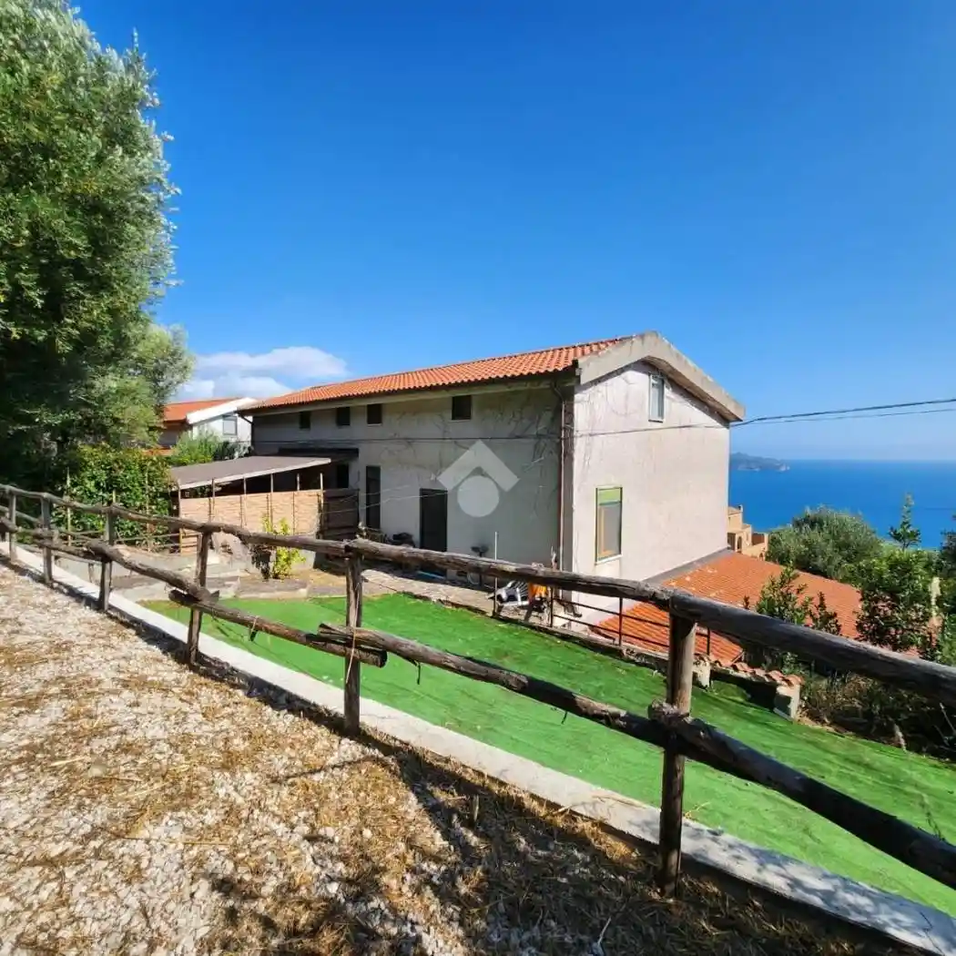 Appartamento in vendita a Pisciotta