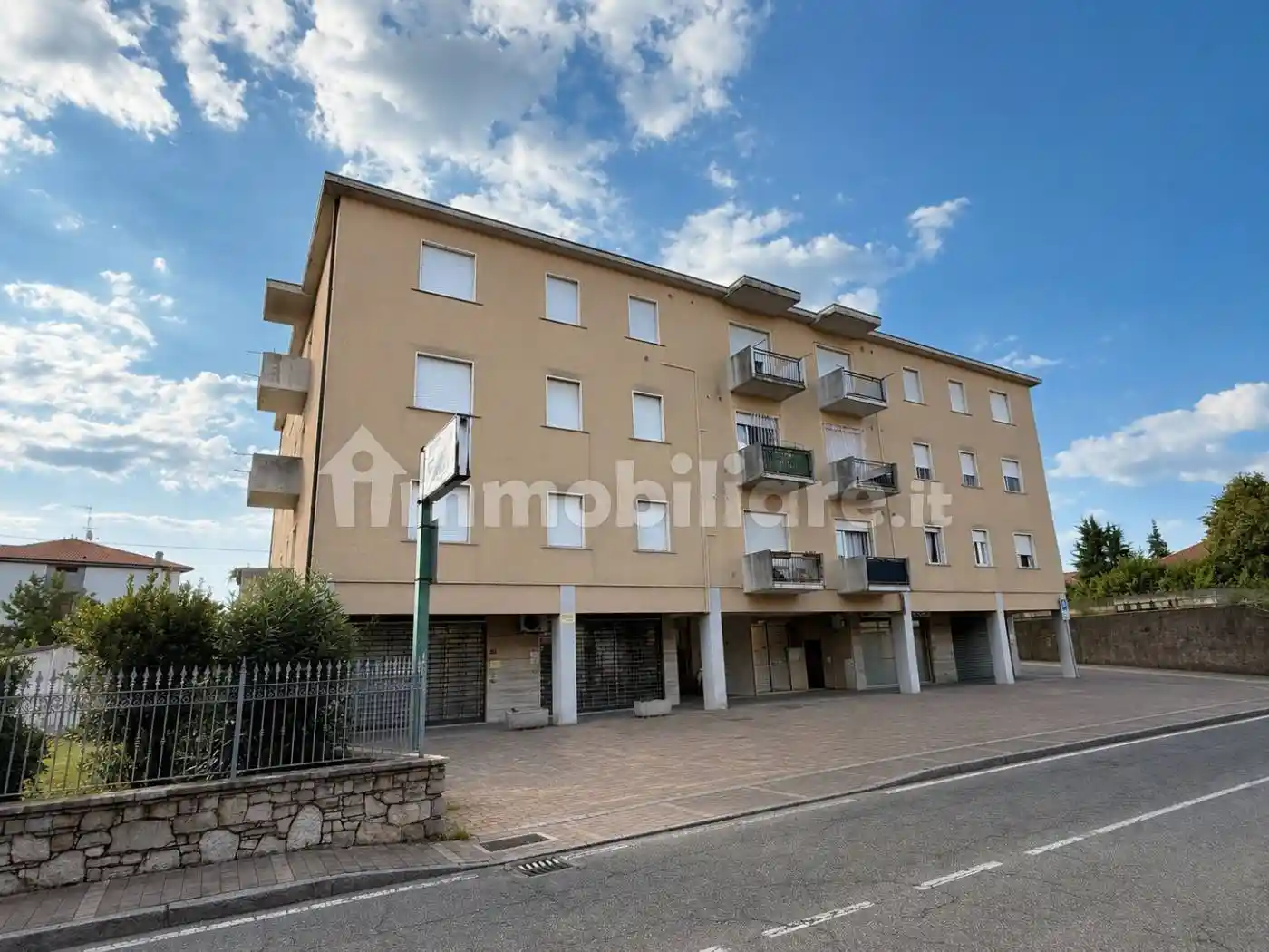 Appartamento in vendita a Bonate Sotto