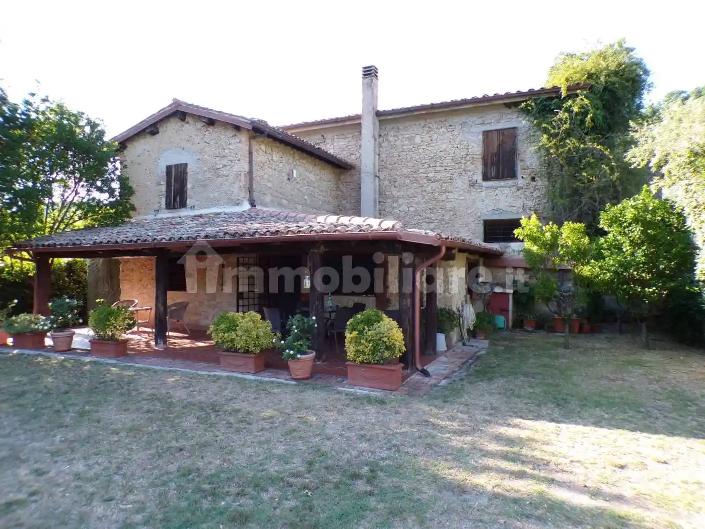 Rustico - Casale in vendita a Toffia
