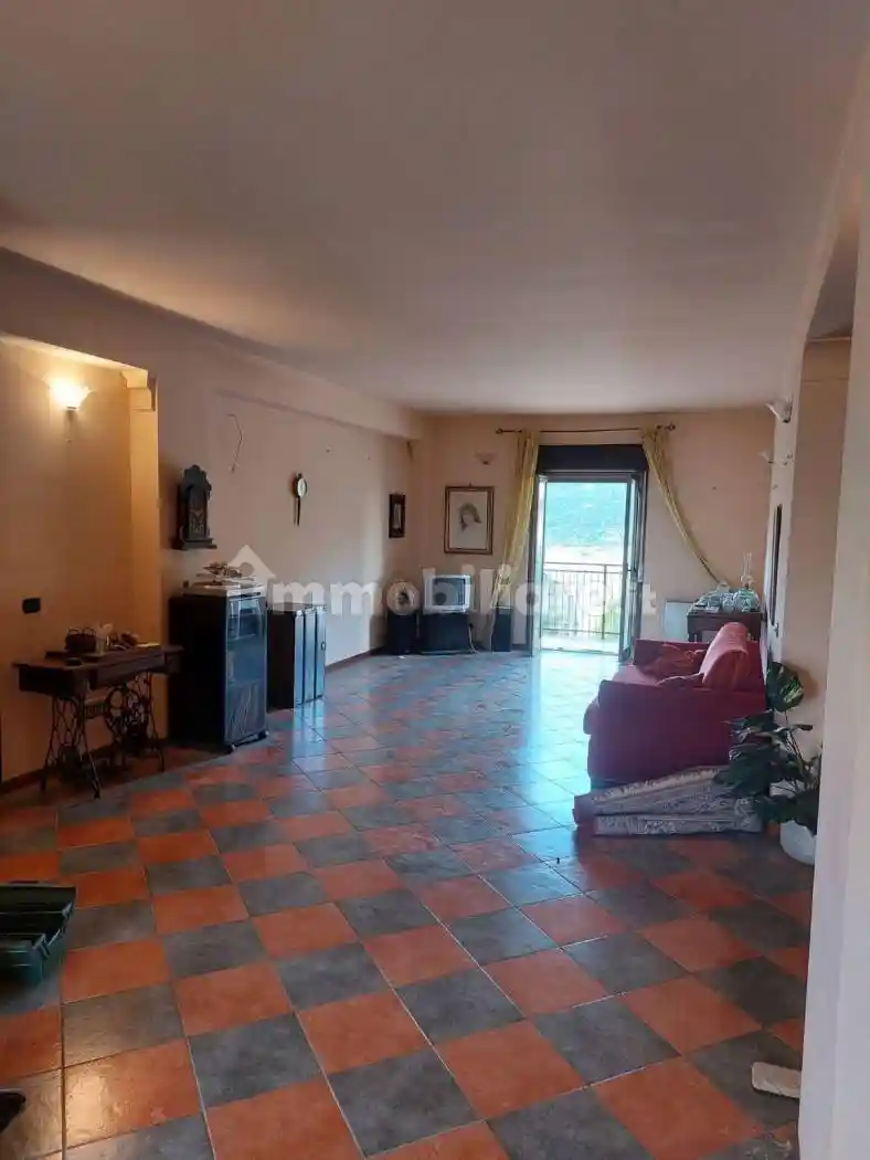 Appartamento in vendita a Polizzi Generosa