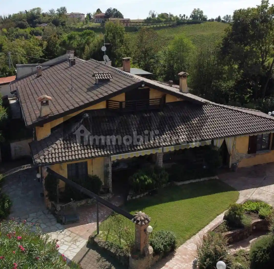 Villa in vendita a Moncalvo