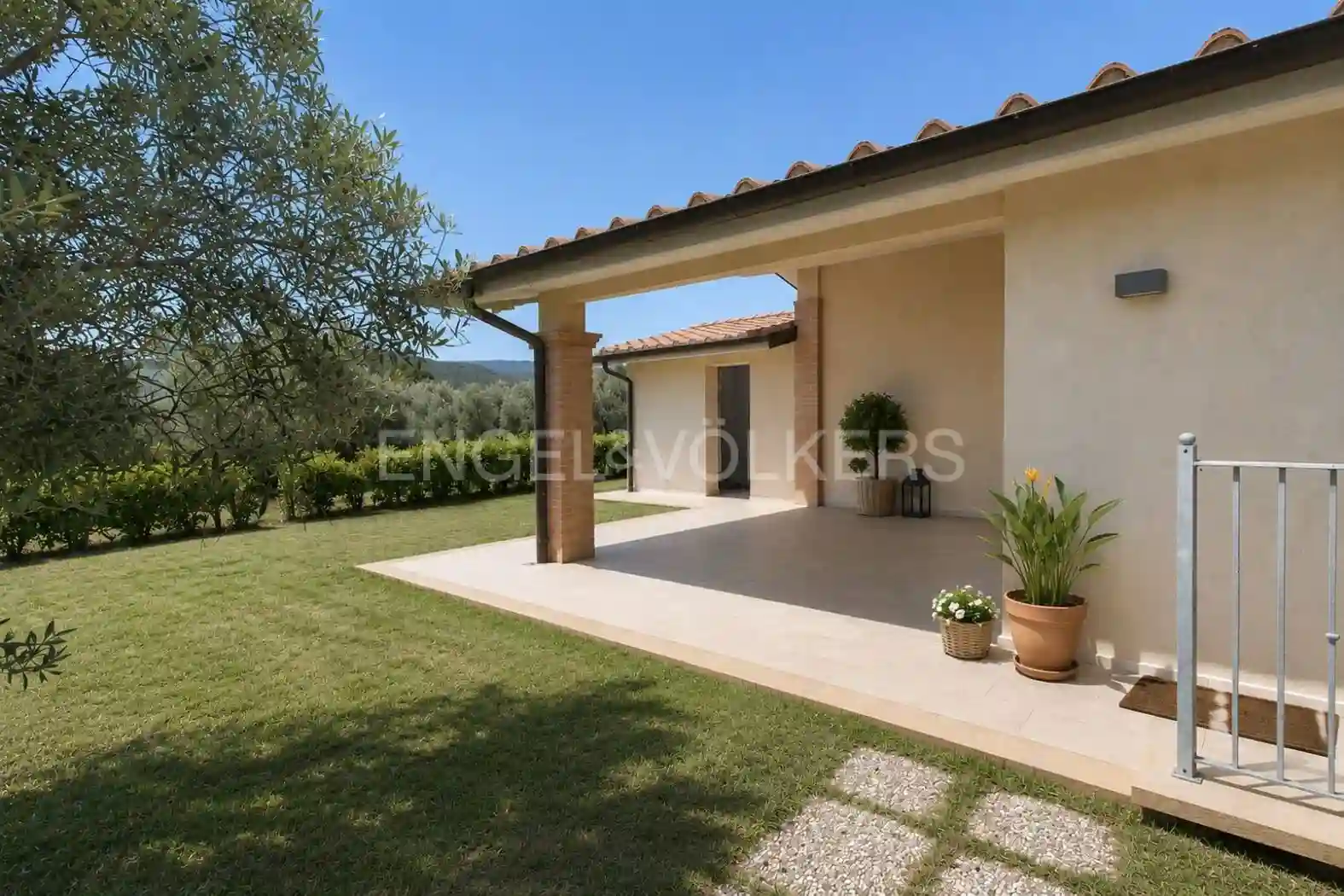 Villa - foto 2