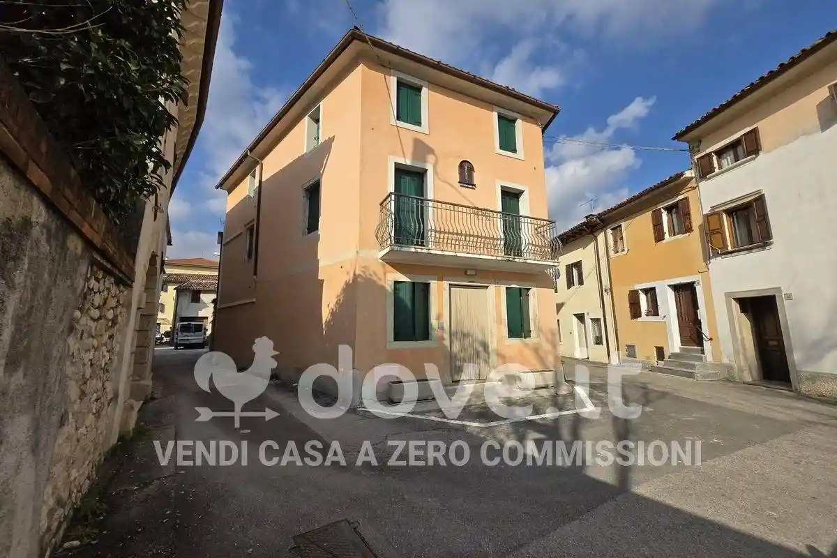 Casa indipendente in vendita a Vittorio Veneto