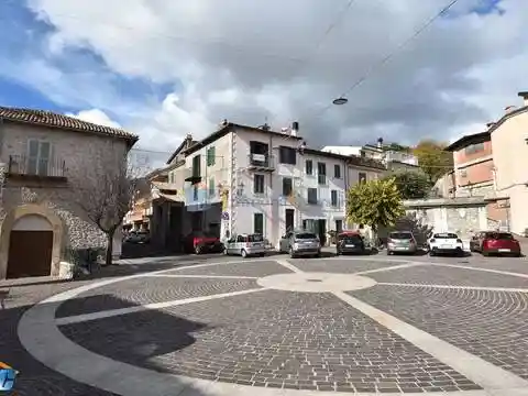 Appartamento in vendita a Vivaro Romano