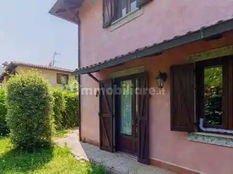 Villa in vendita a Rocca di Botte