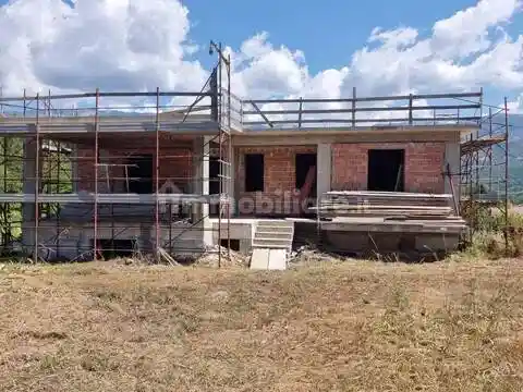 Villa in vendita a Fontechiari