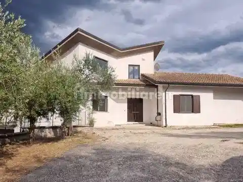 Villa in affitto a Fontechiari