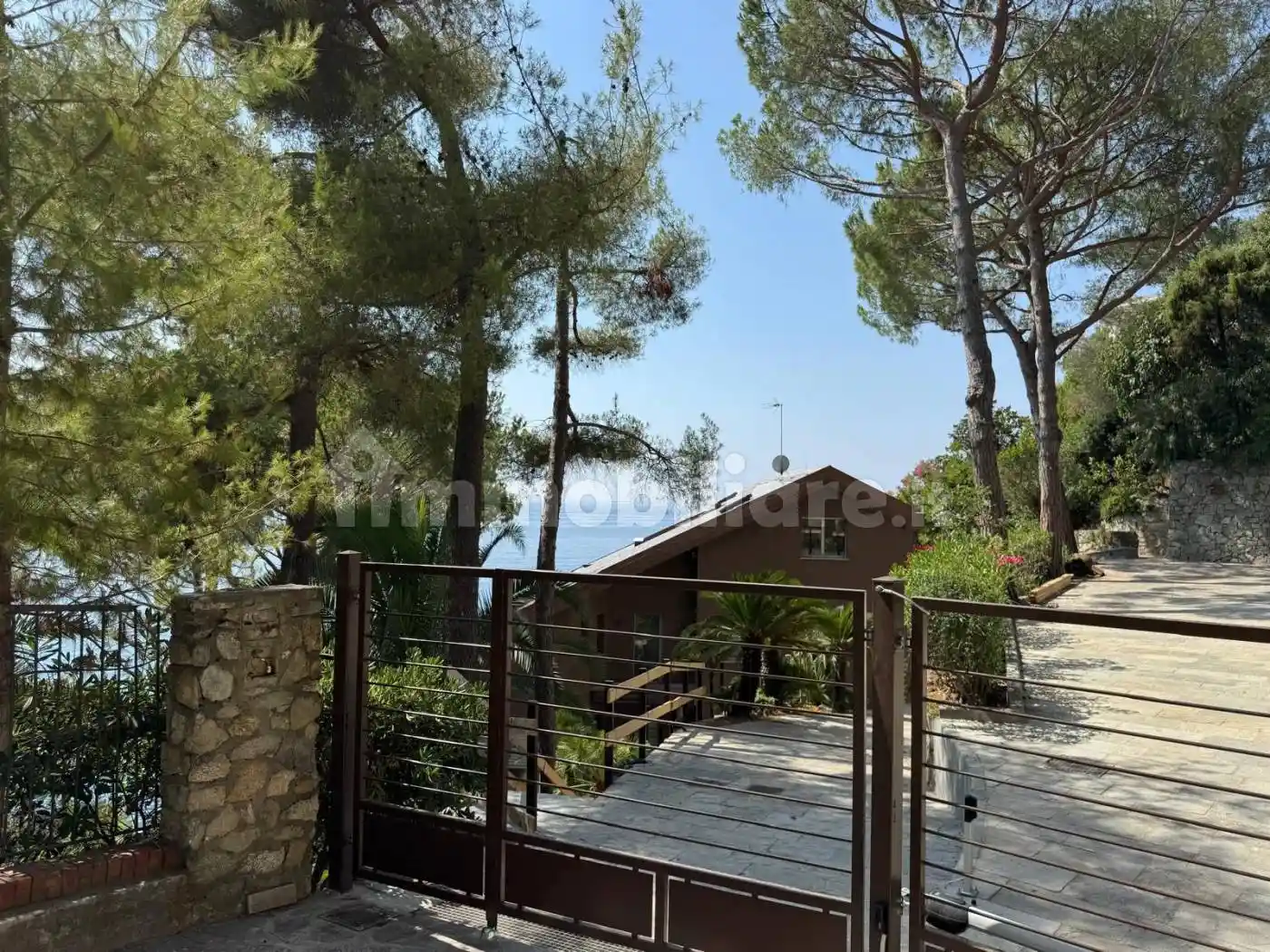 Appartamento in vendita a Varazze