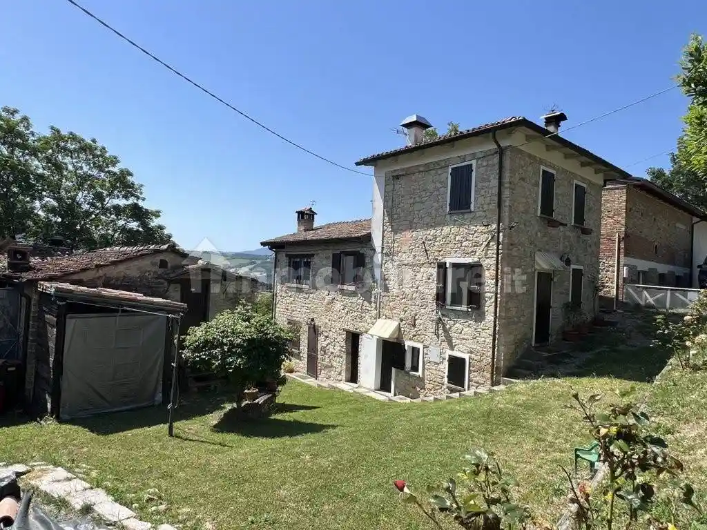 Rustico - Casale in vendita a Pellegrino Parmense