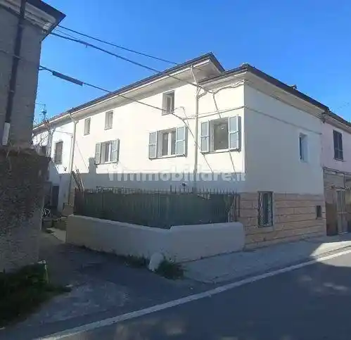 Villa in vendita a Sarmato