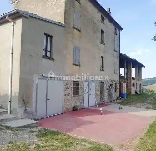 Rustico - Casale in vendita a Pianello Val Tidone