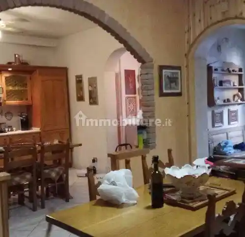 Villa in vendita a Pianello Val Tidone