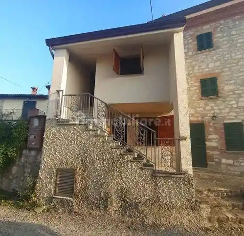 Rustico - Casale in vendita a Alta Val Tidone