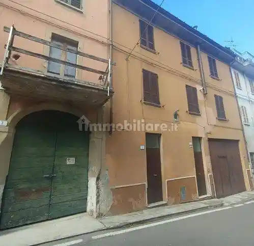 Villa in vendita a Pianello Val Tidone