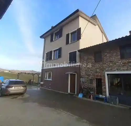 Rustico - Casale in vendita a Ziano Piacentino