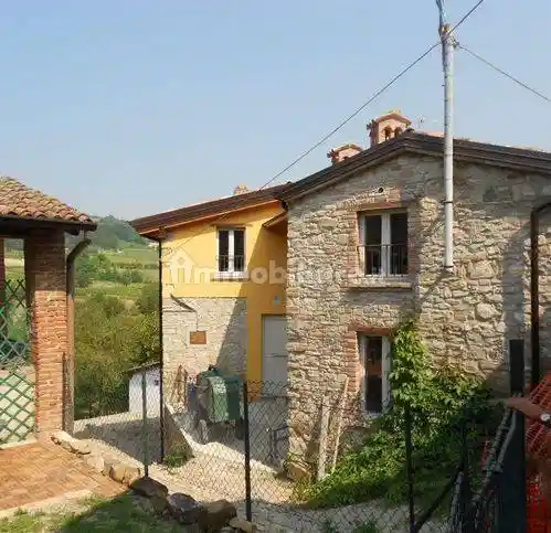 Rustico - Casale in vendita a Pianello Val Tidone