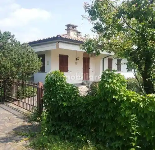 Villa in vendita a Pianello Val Tidone