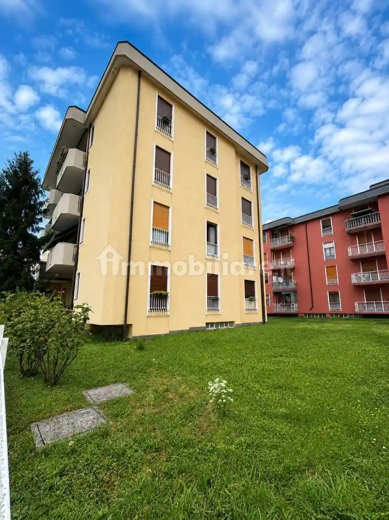 Appartamento in vendita a Oggiono