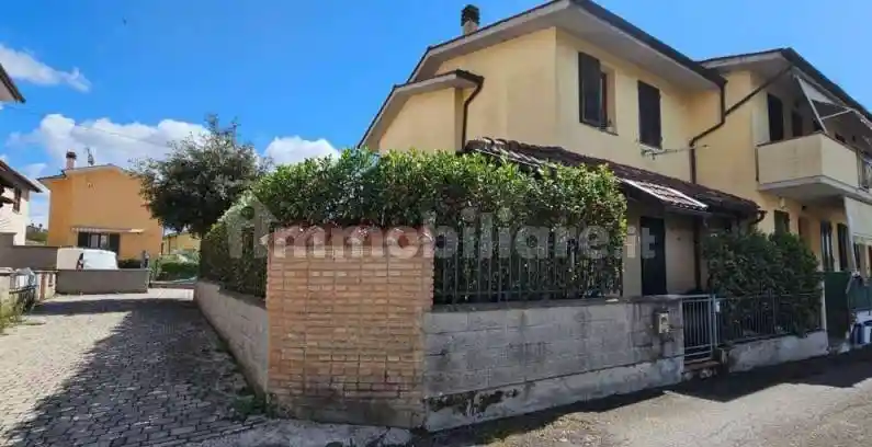 Villetta a schiera in vendita a Santa Maria a Monte